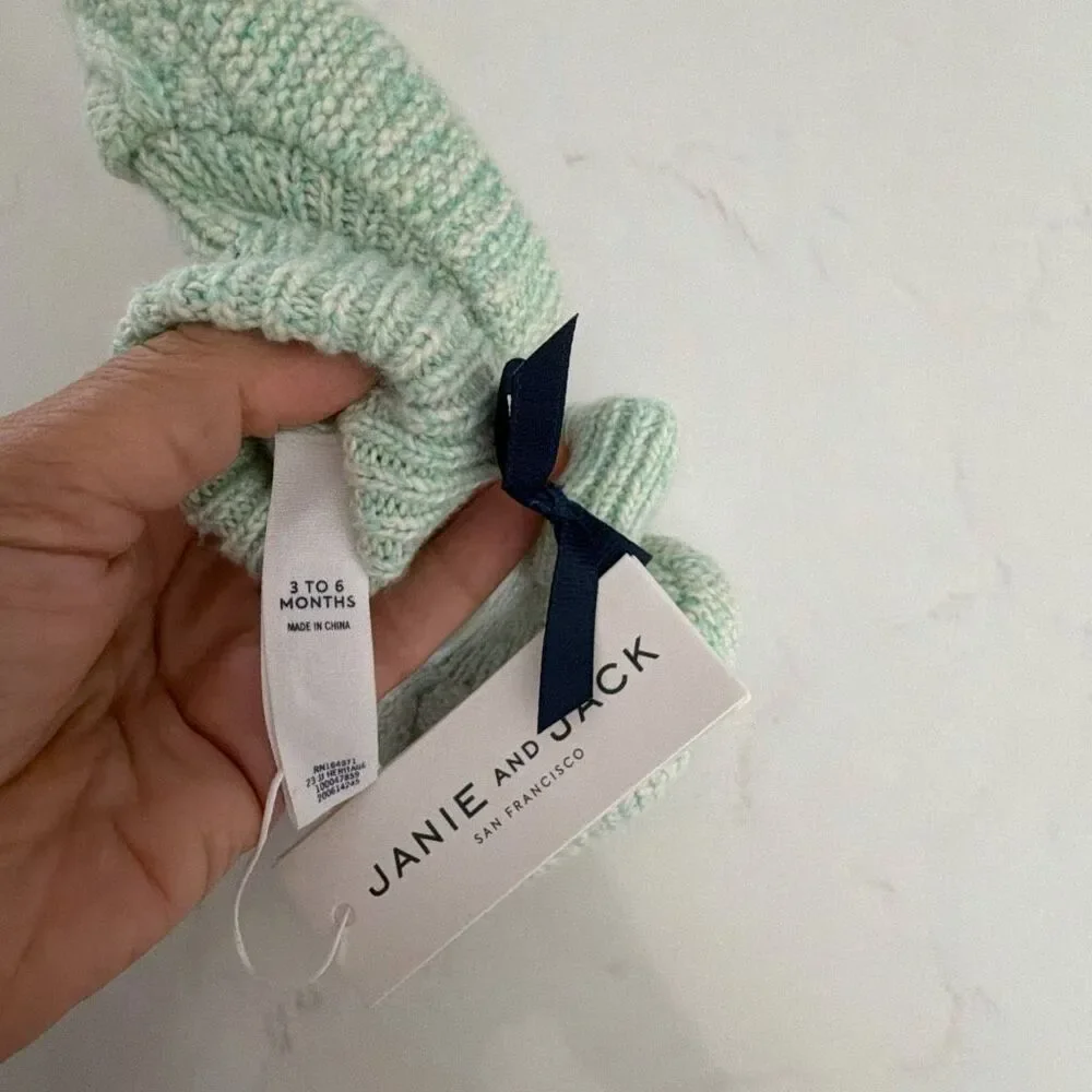 Janie & Jack Baby Cable Knit Sweater Bootie in Pastel Green Heather Size 3-6 Mon